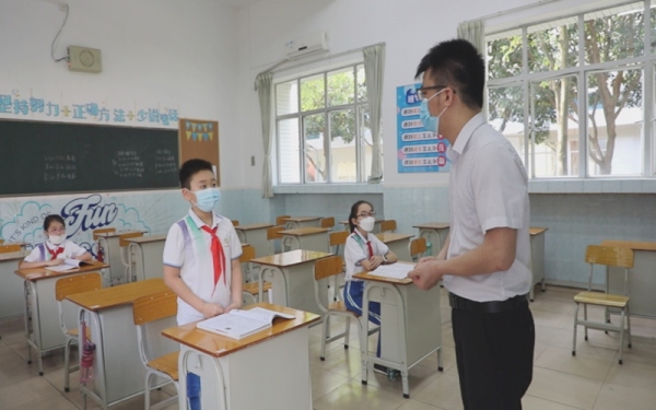 數(shù)學(xué)課上學(xué)生身體異常