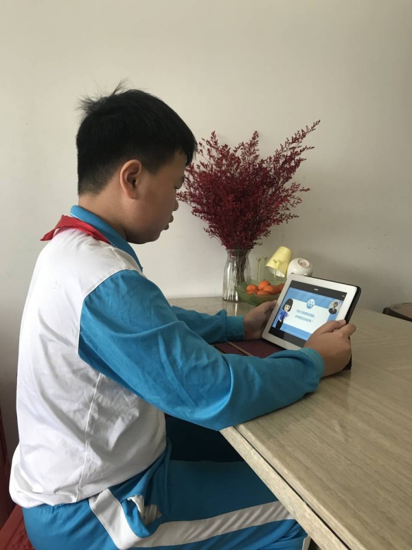 陽光雍小：雍陌小學開展“依法抗疫，人人有責“普法教育