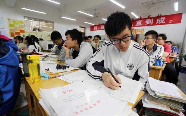 高考狀元家庭背景公開，家境大多都相似，他們都出自“三種”家庭