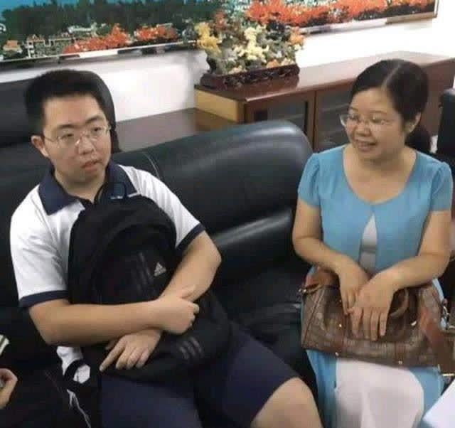 福建理科高考狀元黃昊：我的理想是廈大，天知道我能考上清華