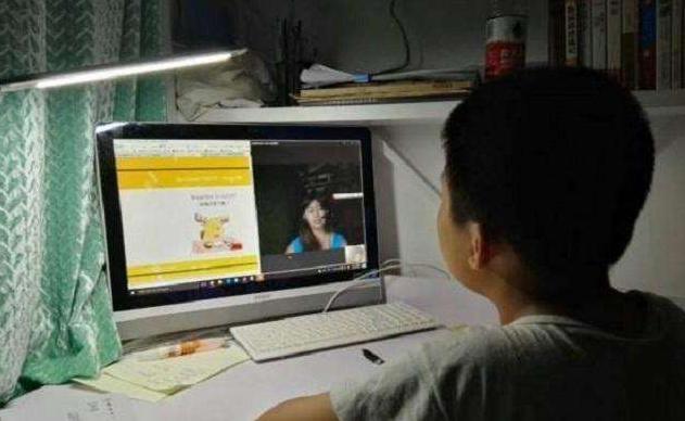 “一字馬”女孩高考成績出爐，開心表示終于有學上，卻被網友嫌棄