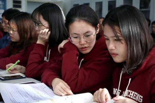 公費(fèi)師范生和師范生的4大不同，專家匯總過(guò)后，學(xué)生傾心哪一種