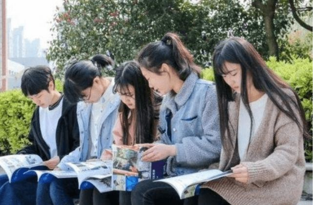 高考“600分”VS現(xiàn)金“600萬(wàn)”，你會(huì)選哪個(gè)？學(xué)生黨答案出奇一致