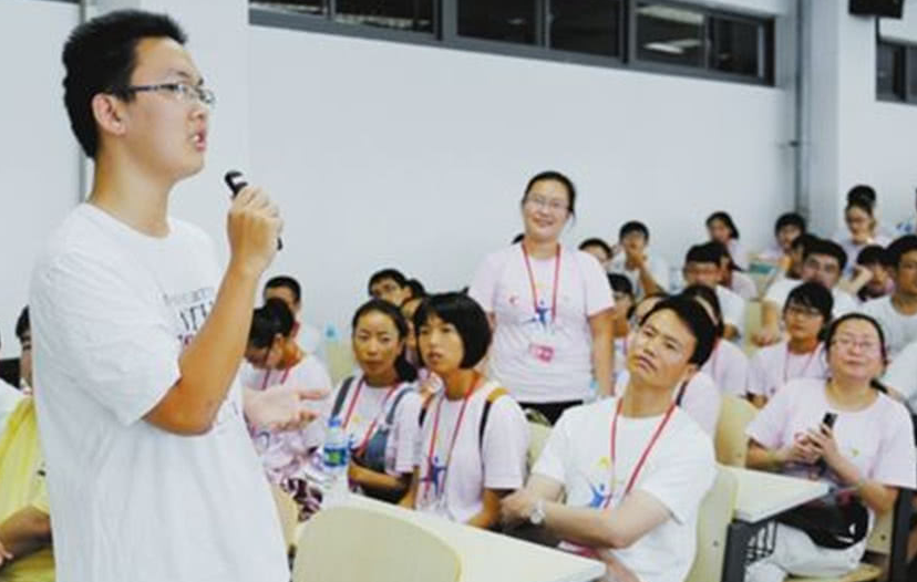 畢業(yè)后才發(fā)現(xiàn)，文科生和理科生的差距不只是薪資，希望你別選錯(cuò)