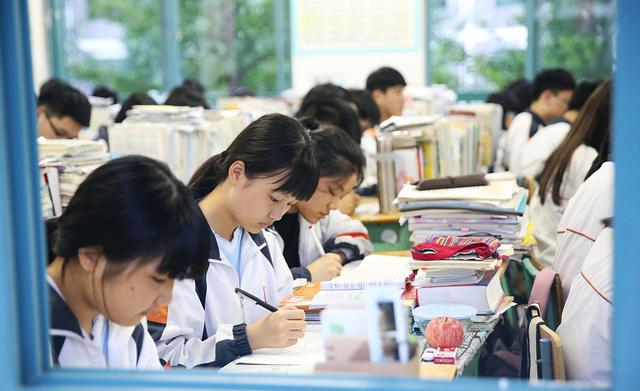 高考成績超過600分，讀?？凭?，正常嗎？