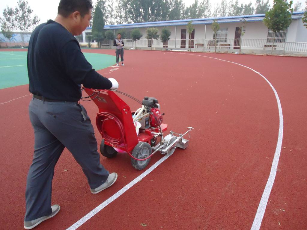 <a href=http://www.wwwyw99966.com target=_blank class=infotextkey>塑膠跑道</a>畫線