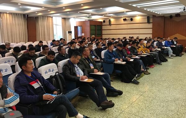 田徑場(chǎng)地 田徑場(chǎng)地