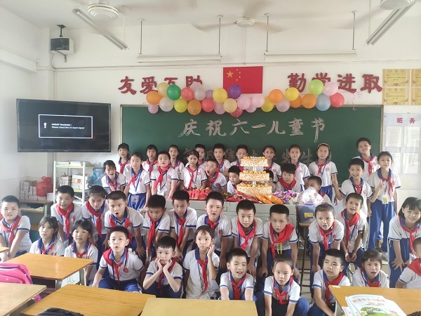 三年級集體生日.jpg