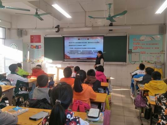 調(diào)整大小 d42c1e7f8981d4b26e8555d039e2334.jpg