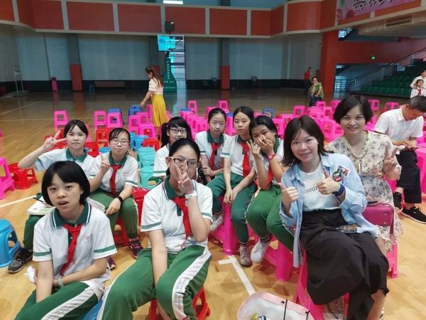 調(diào)整大小 2019.5.14鎮(zhèn)聽寫大賽新聞稿圖片2.jpg