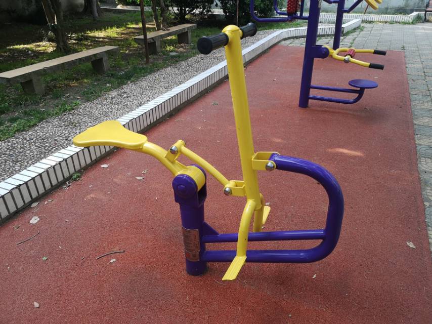 健騎機(jī) 健騎機(jī)