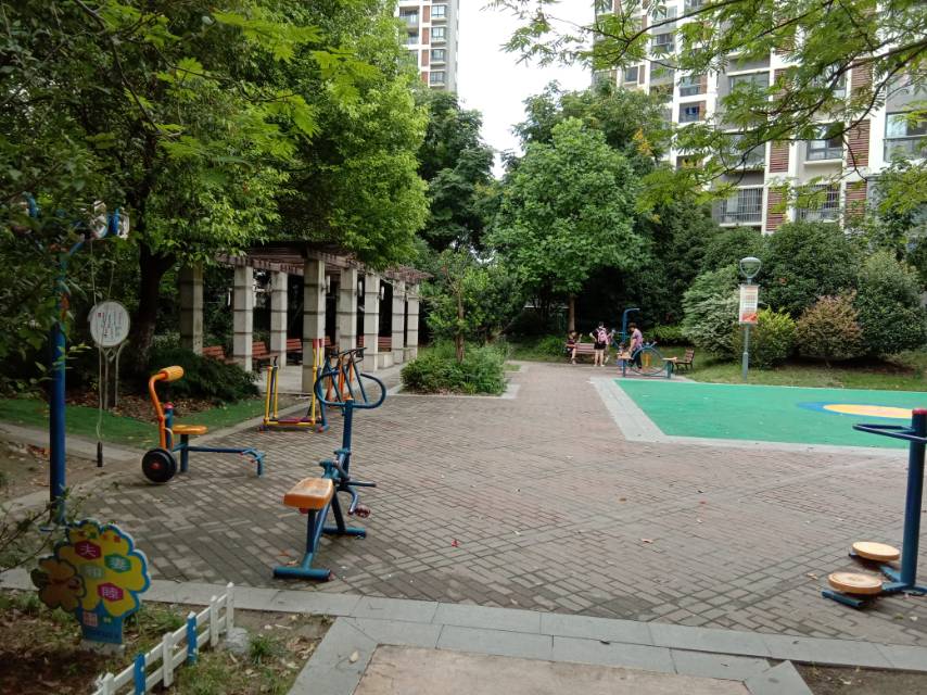 佳苑居委健身點（一）