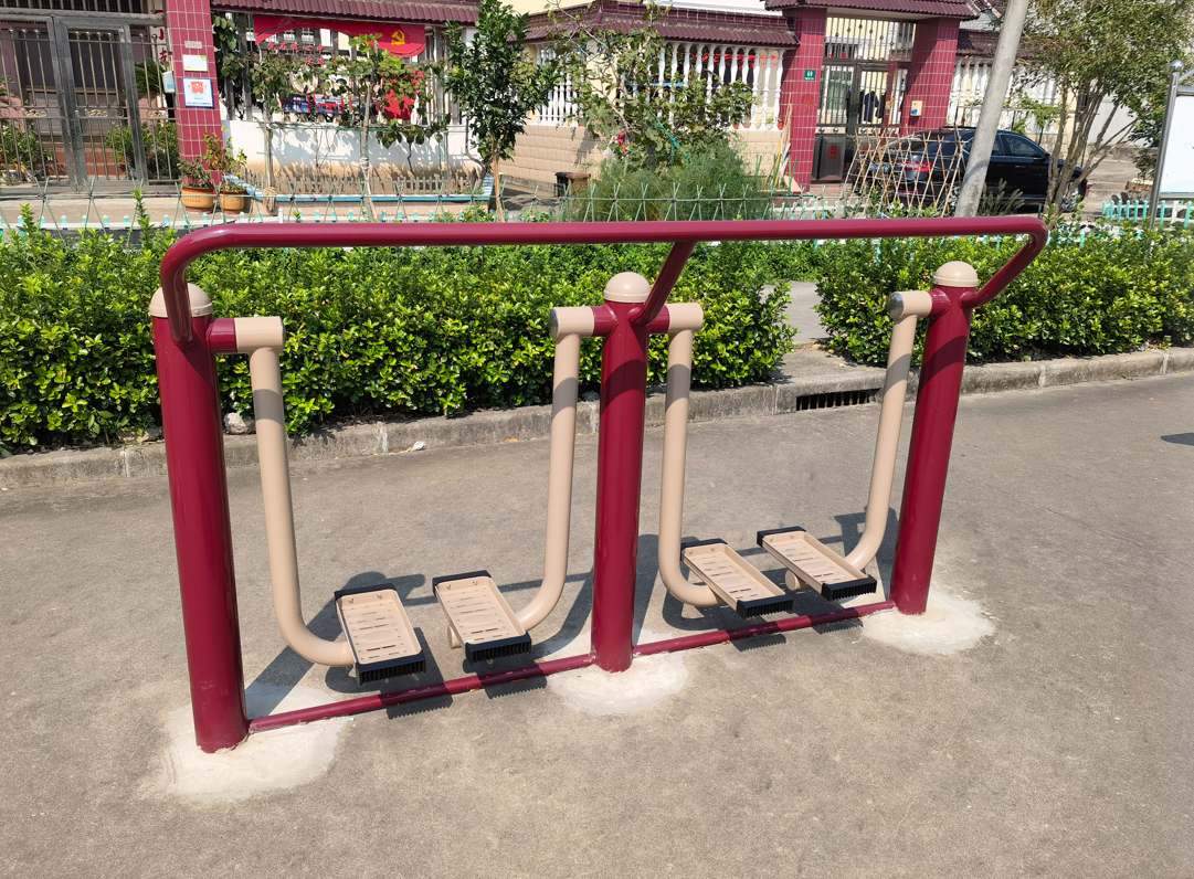 二位太空漫步機(jī) 二位太空漫步機(jī)