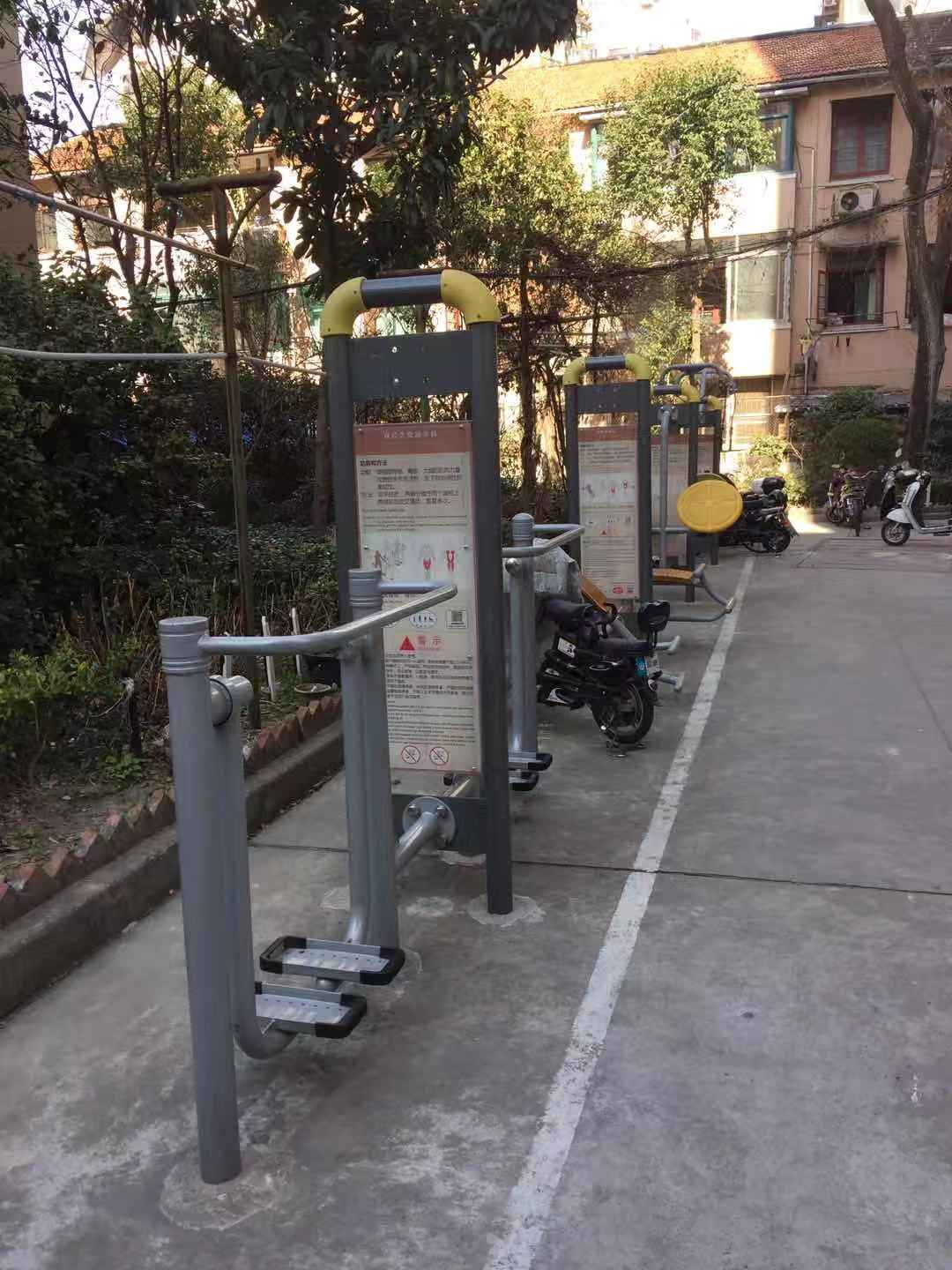 醫(yī)清小區(qū)市民健身點(diǎn)（三）