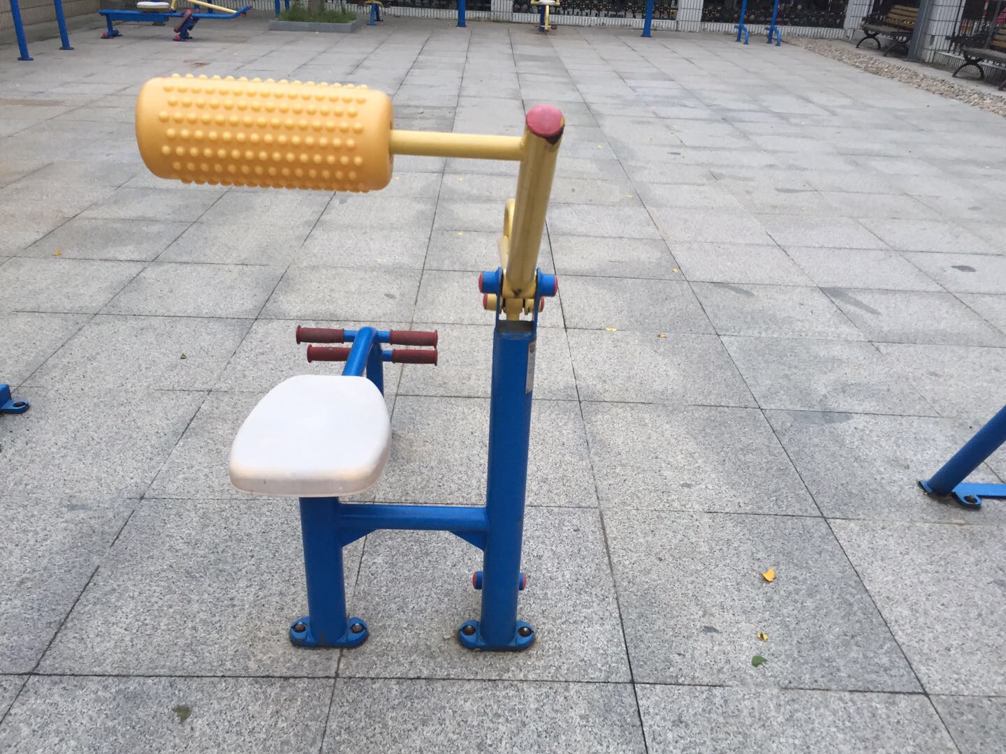 腹背鍛煉器 腹背鍛煉器