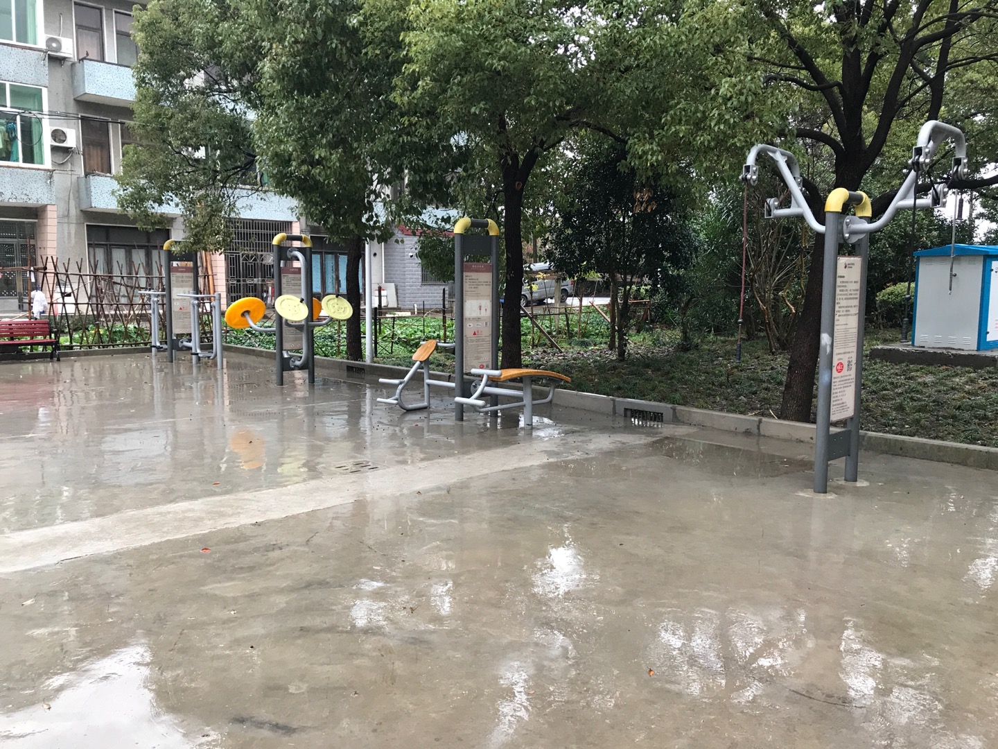 柘林鎮(zhèn)如意居委市民益智健身苑點(diǎn)