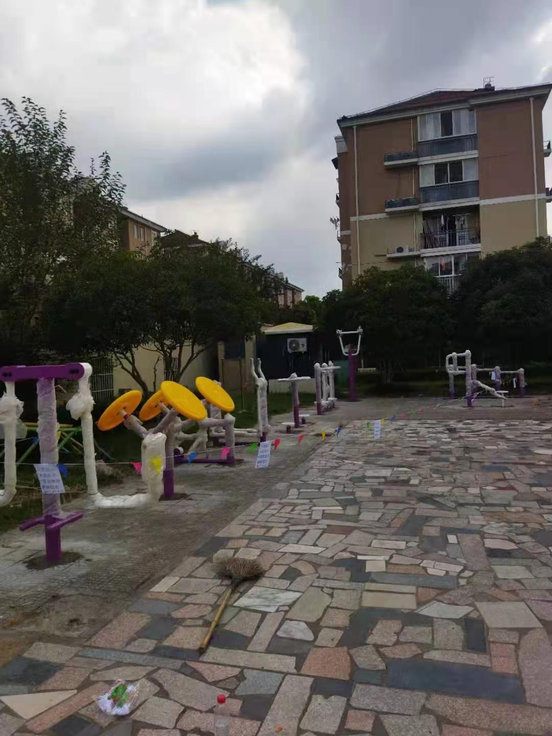 顓橋鎮(zhèn)銀春居委健身點B