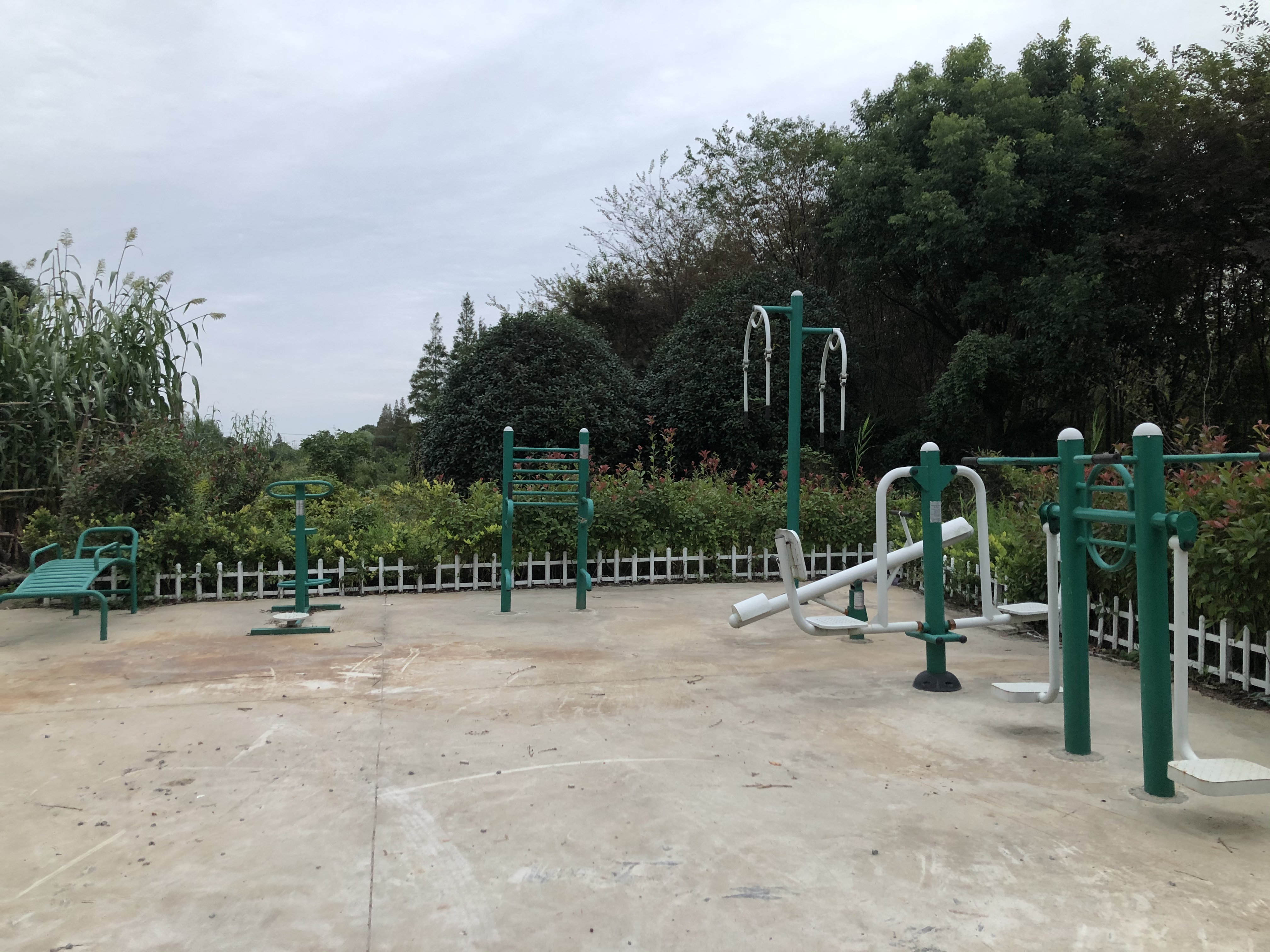 上海市崇明區(qū)堡鎮(zhèn)永和村堡東5隊(duì)536號(hào)