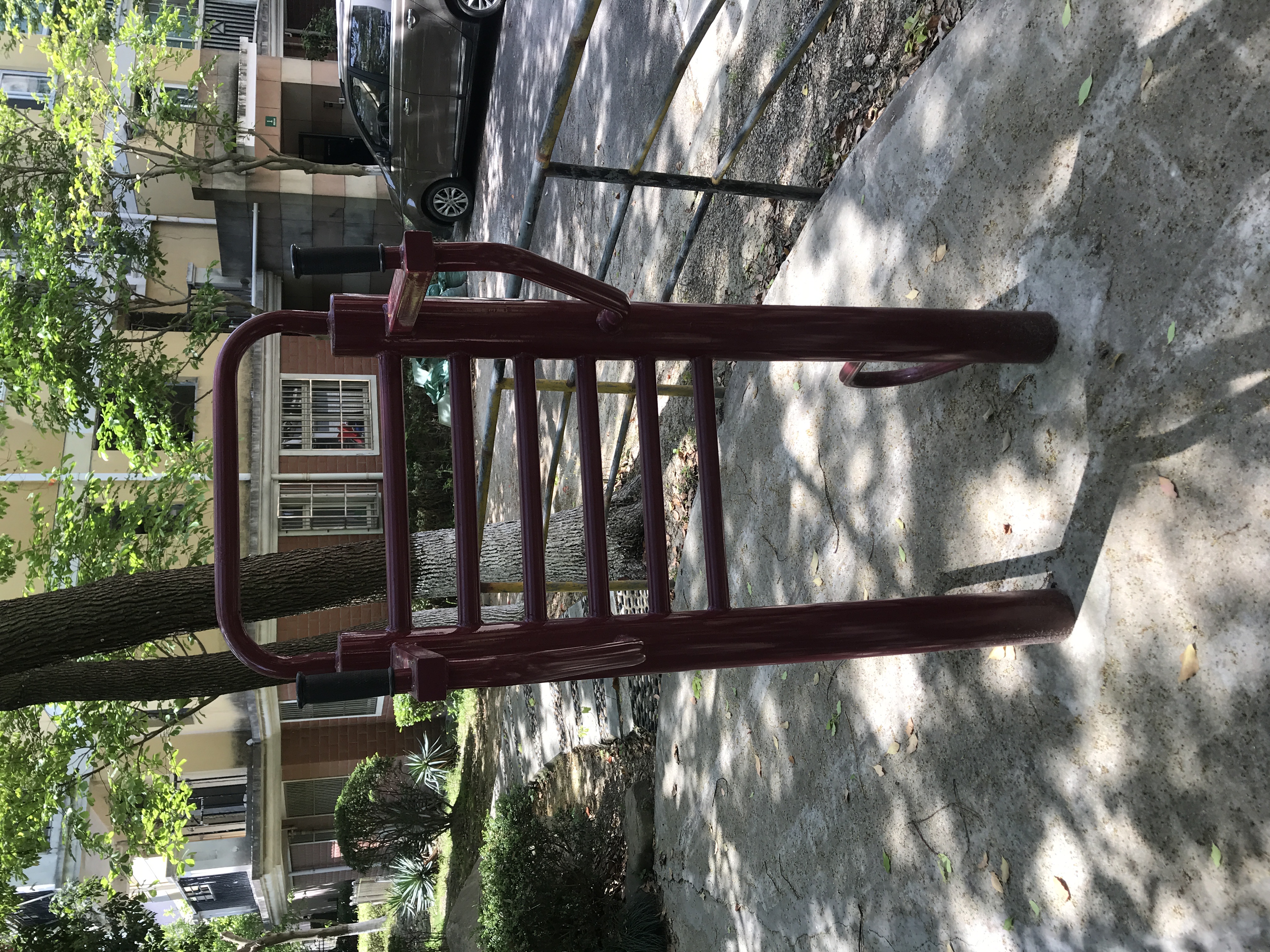 多功能訓練器 多功能訓練器