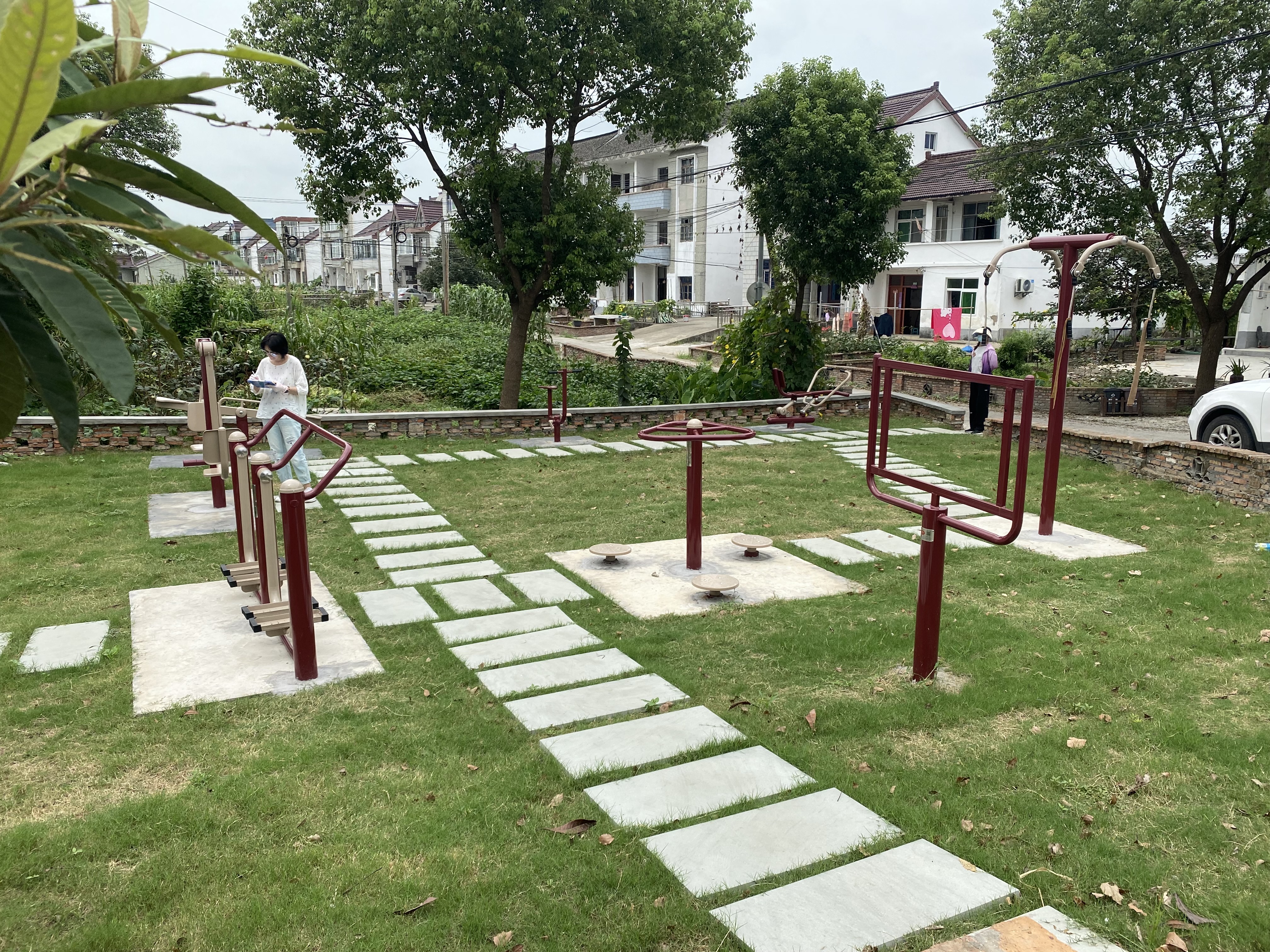 泖橋村2組市民益智健身苑點