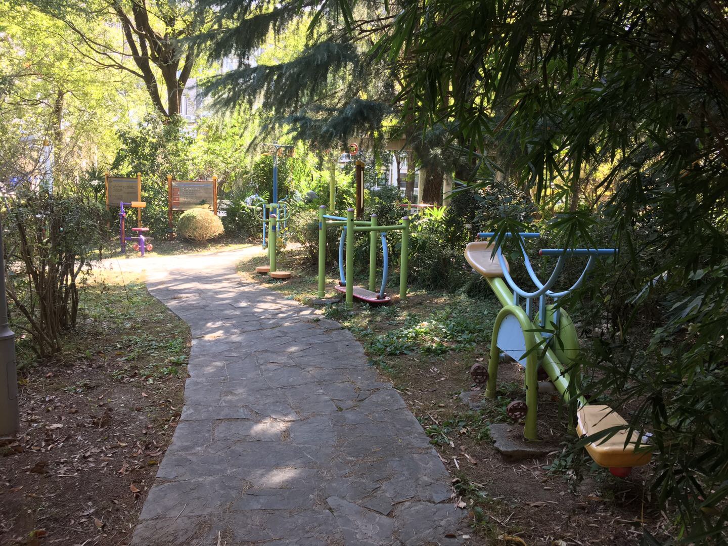 東方佳苑健身點(diǎn)