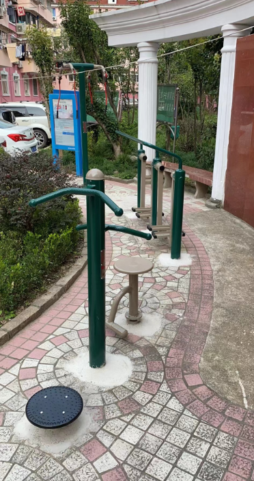 靜安區(qū)共和新路街道錦灝居委健身點（延長路128弄）