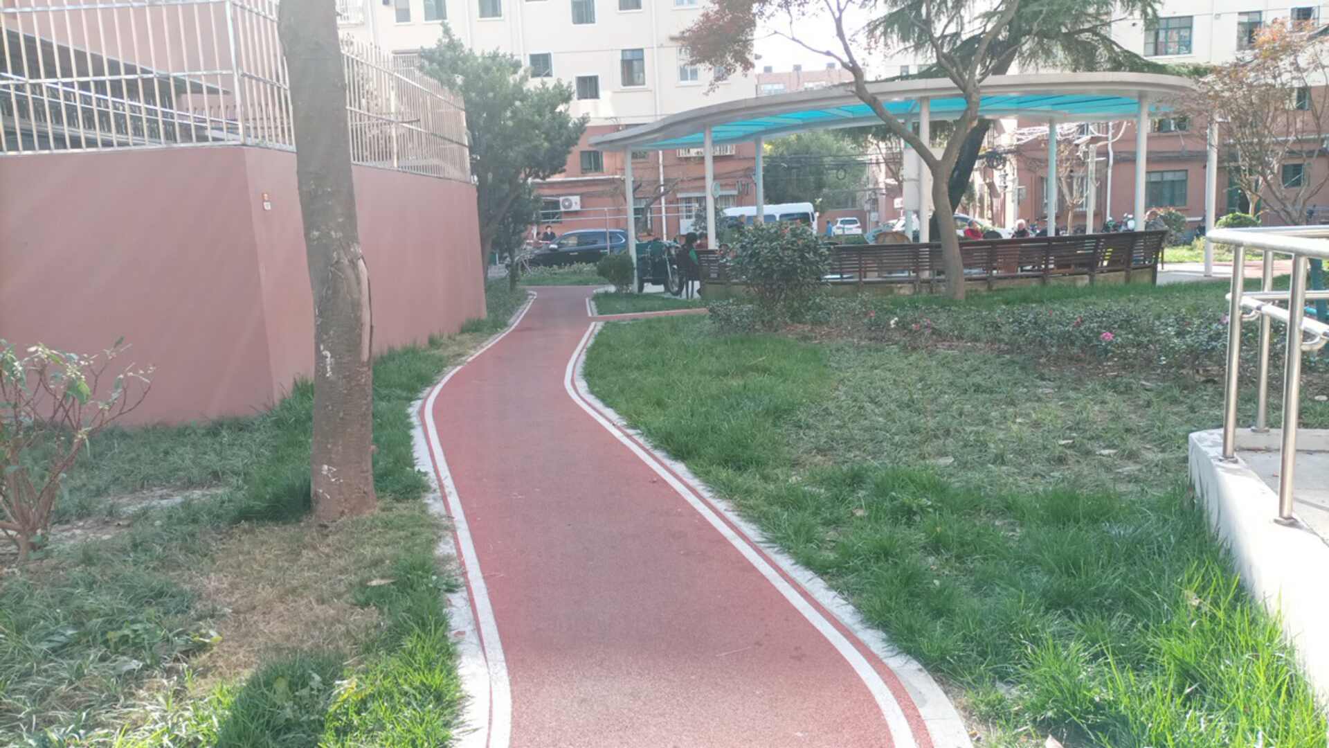 新長(zhǎng)苑市民健身步道