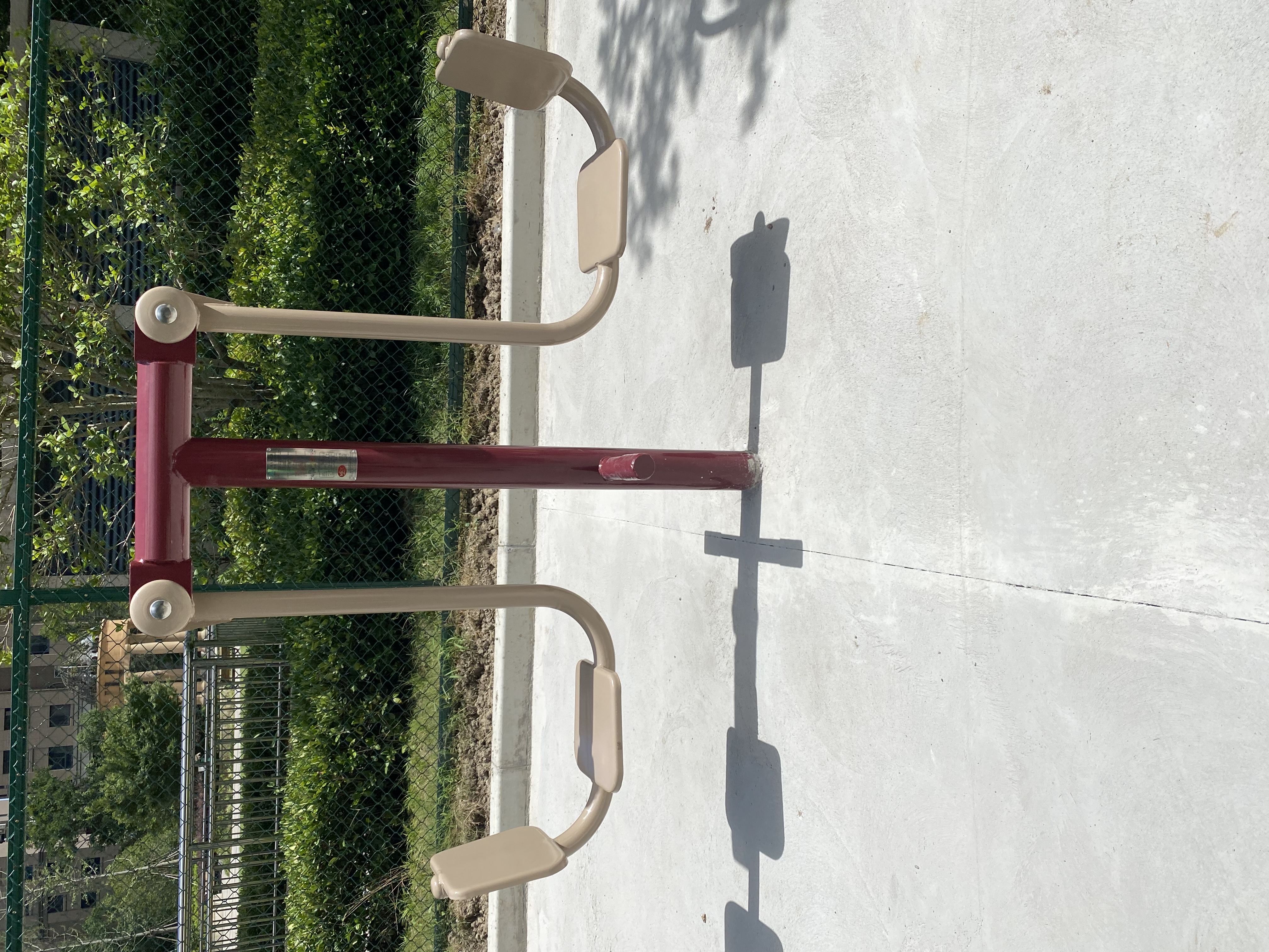 雙人坐蹬器 雙人坐蹬器