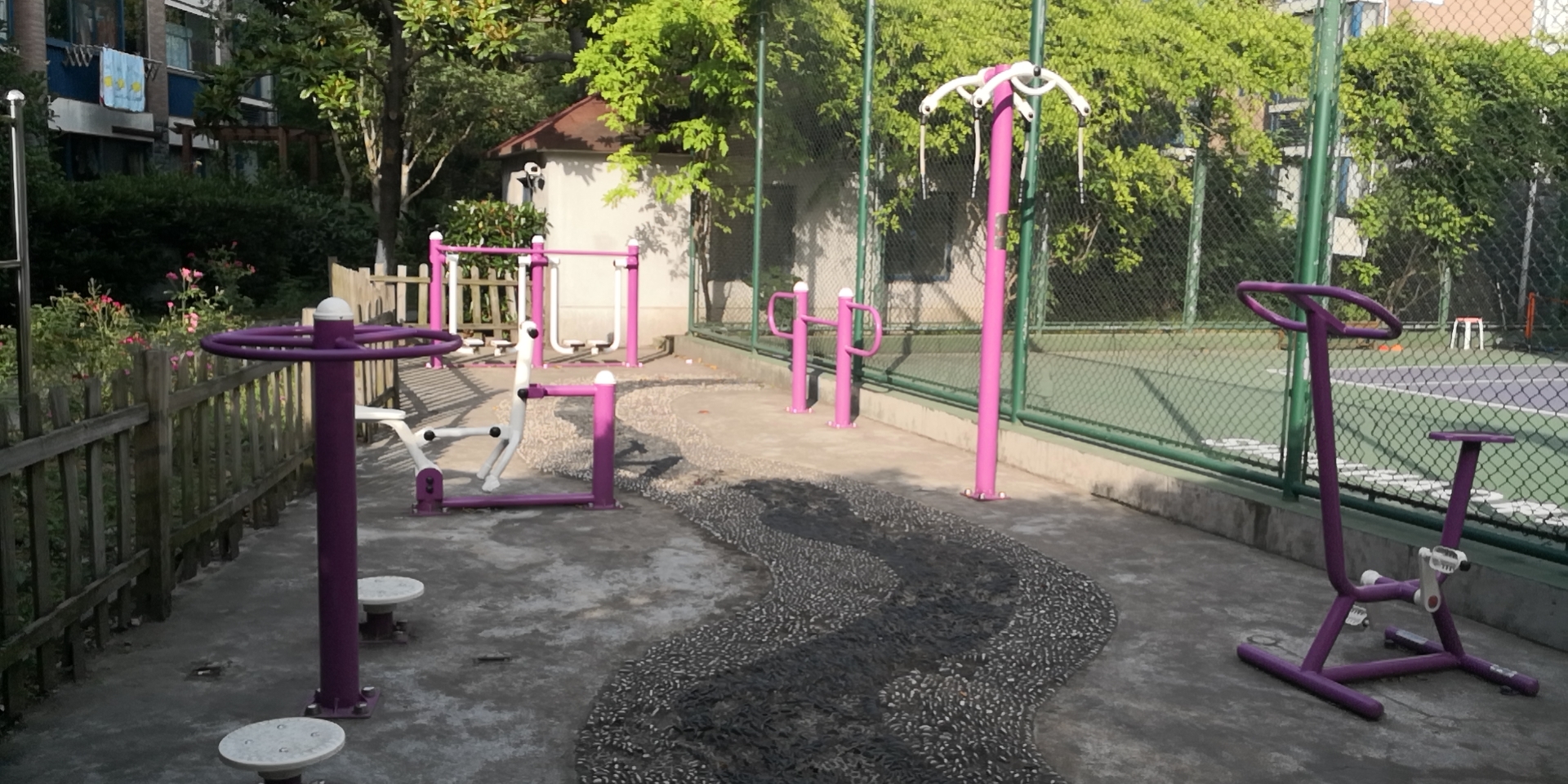 閔行區(qū)顓橋鎮(zhèn)好世鳳凰城健身點(diǎn)（南）