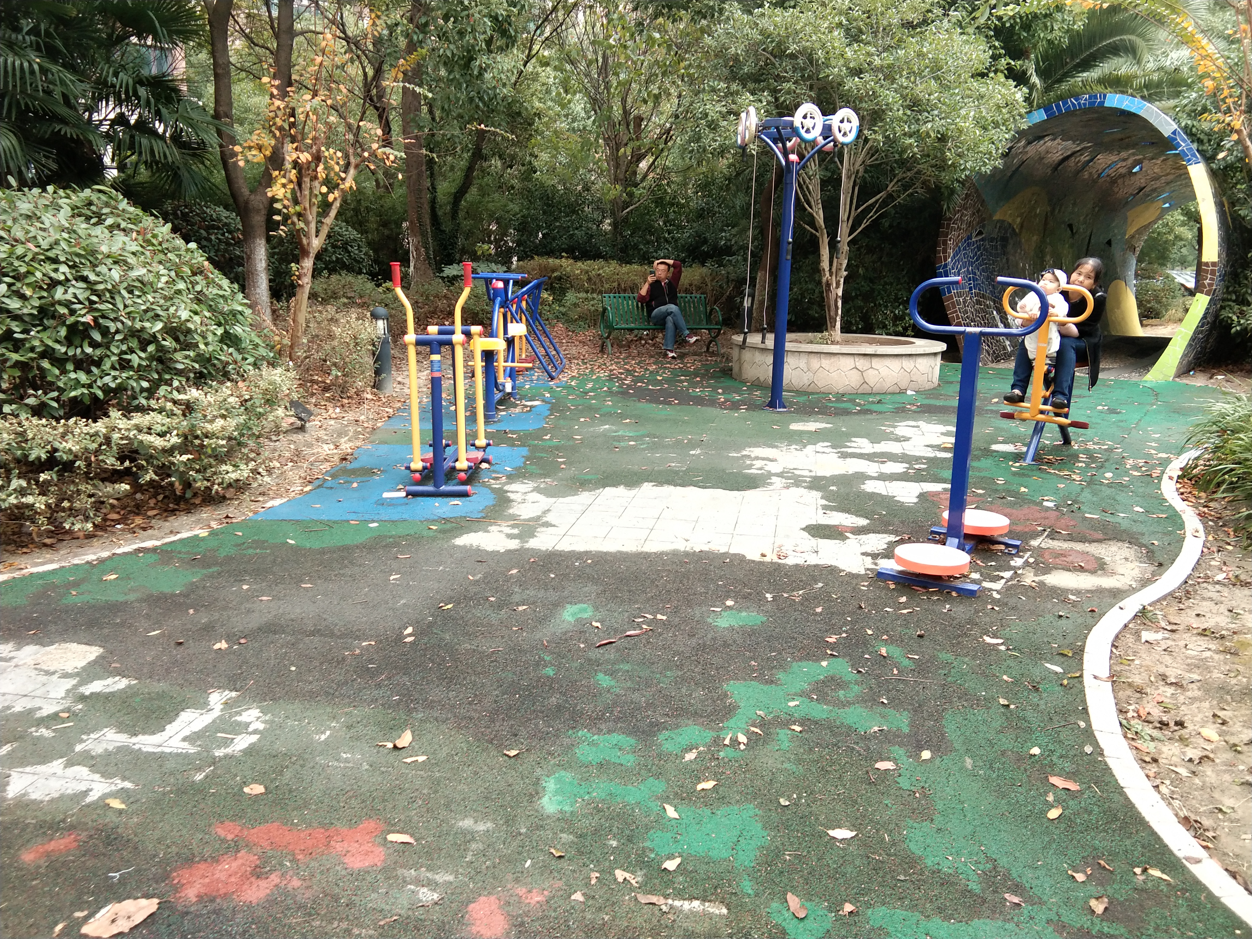 蘭陵路23弄健身苑