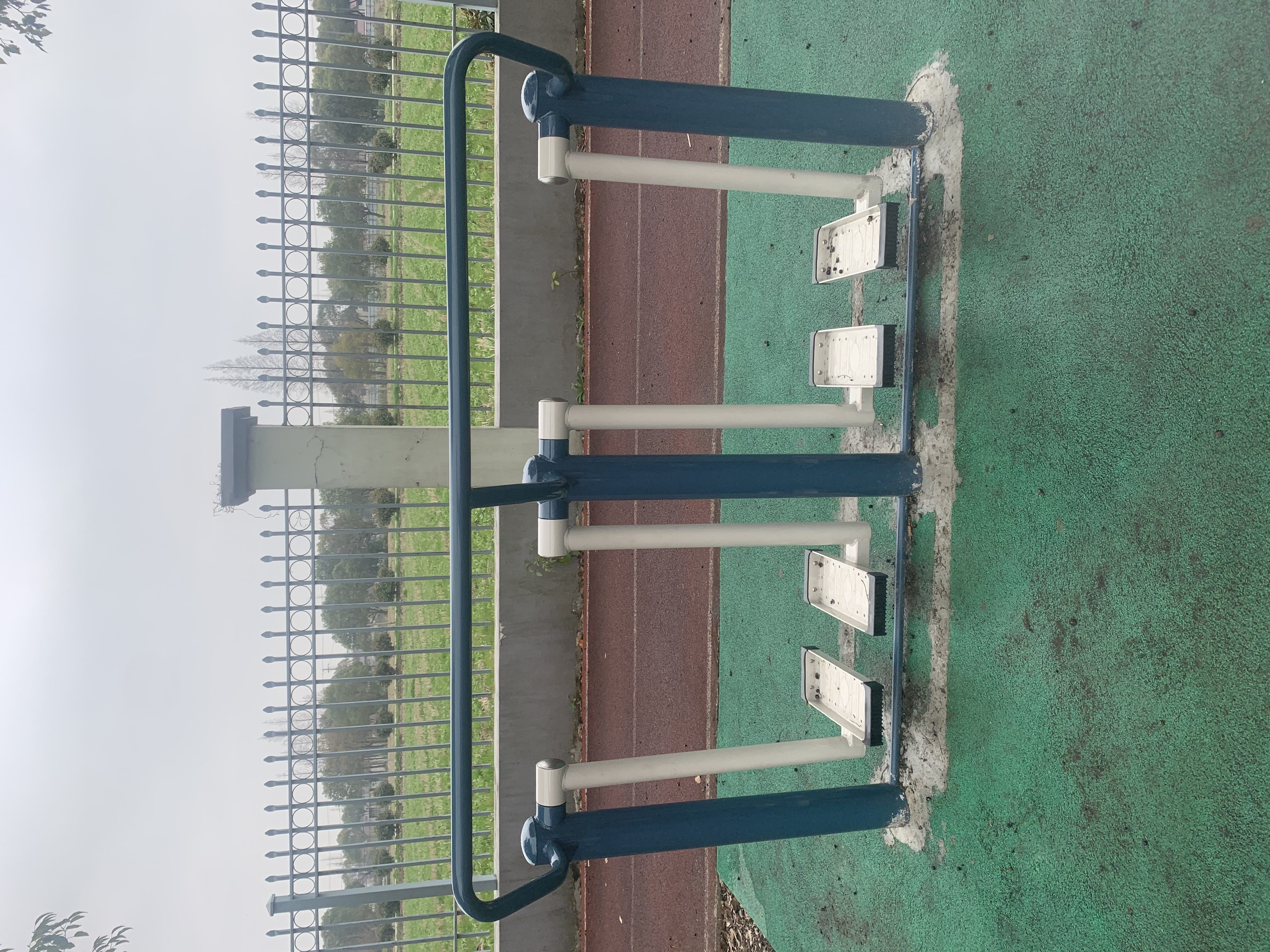 二位太空漫步機