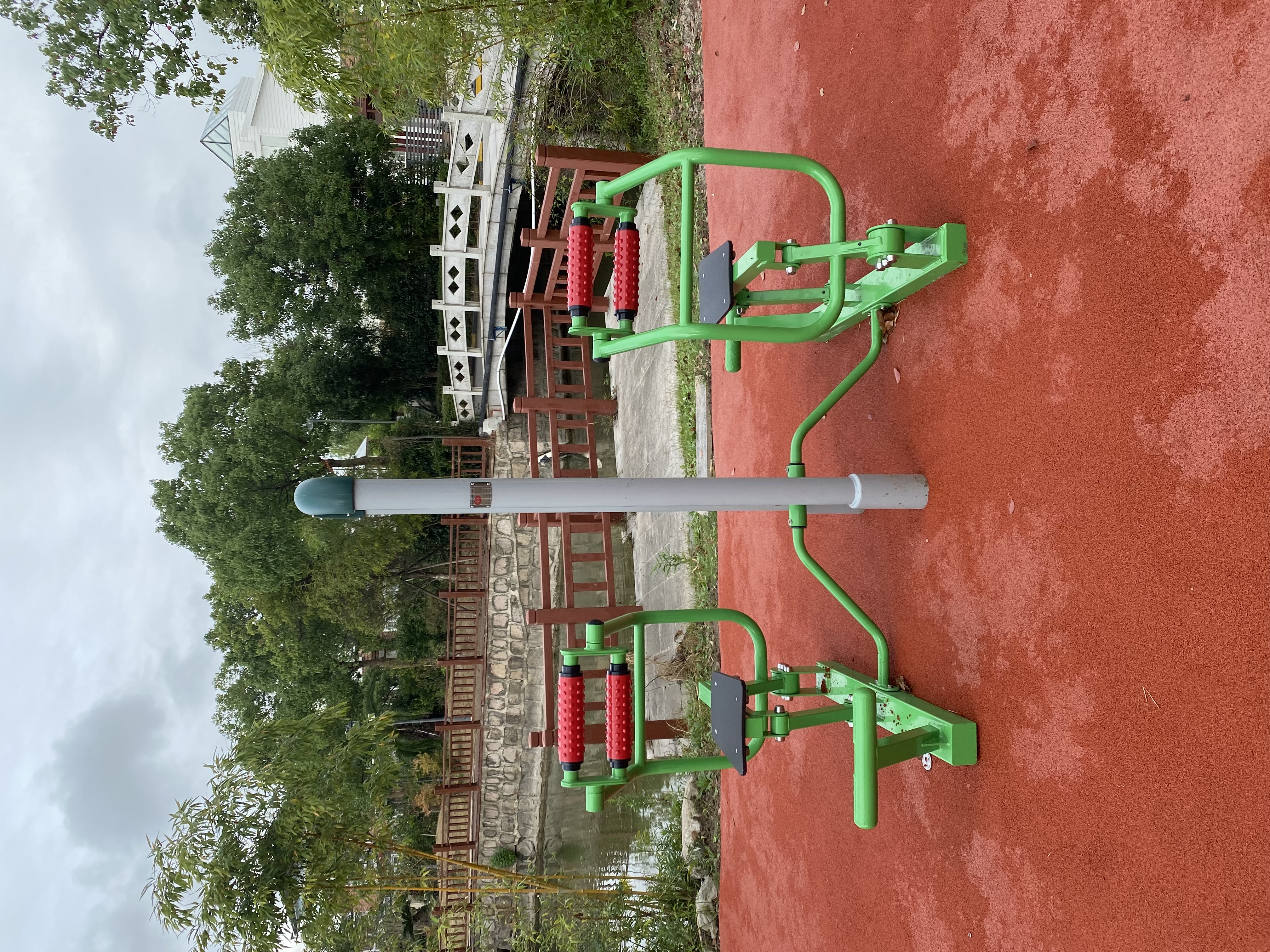 雙位背部訓(xùn)練器 雙位背部訓(xùn)練器