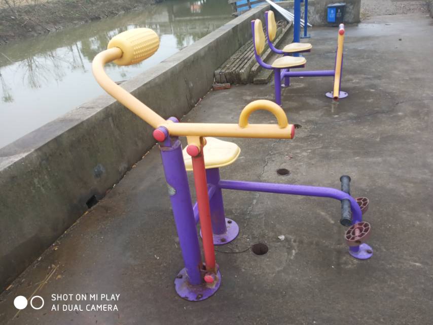 腹背訓練器 腹背訓練器