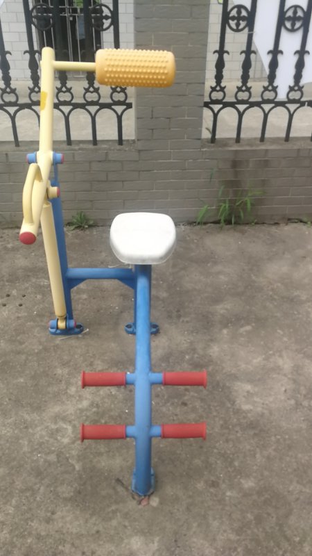 腹背鍛煉器 腹背鍛煉器