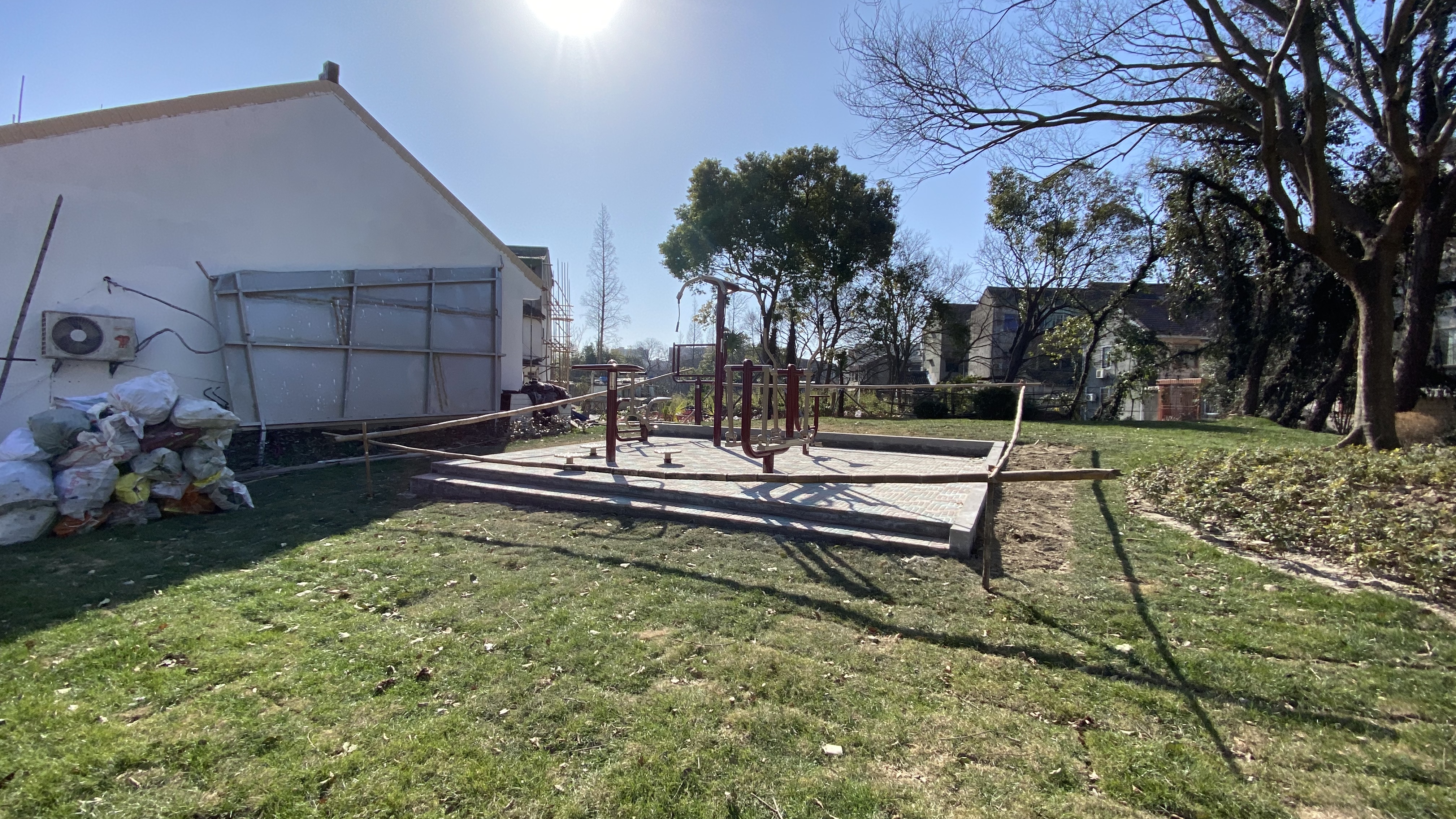 東新村4組健身點(diǎn)