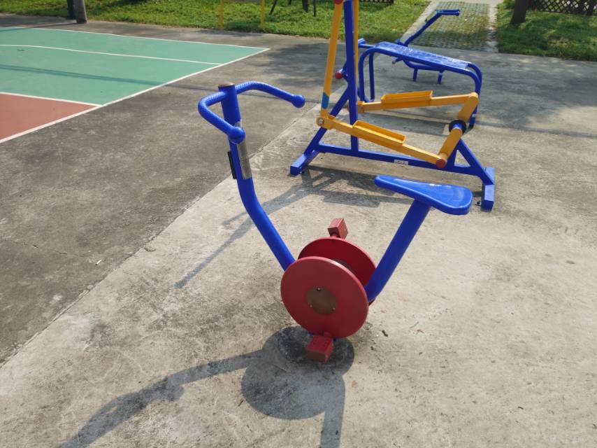 直立健身車 直立健身車