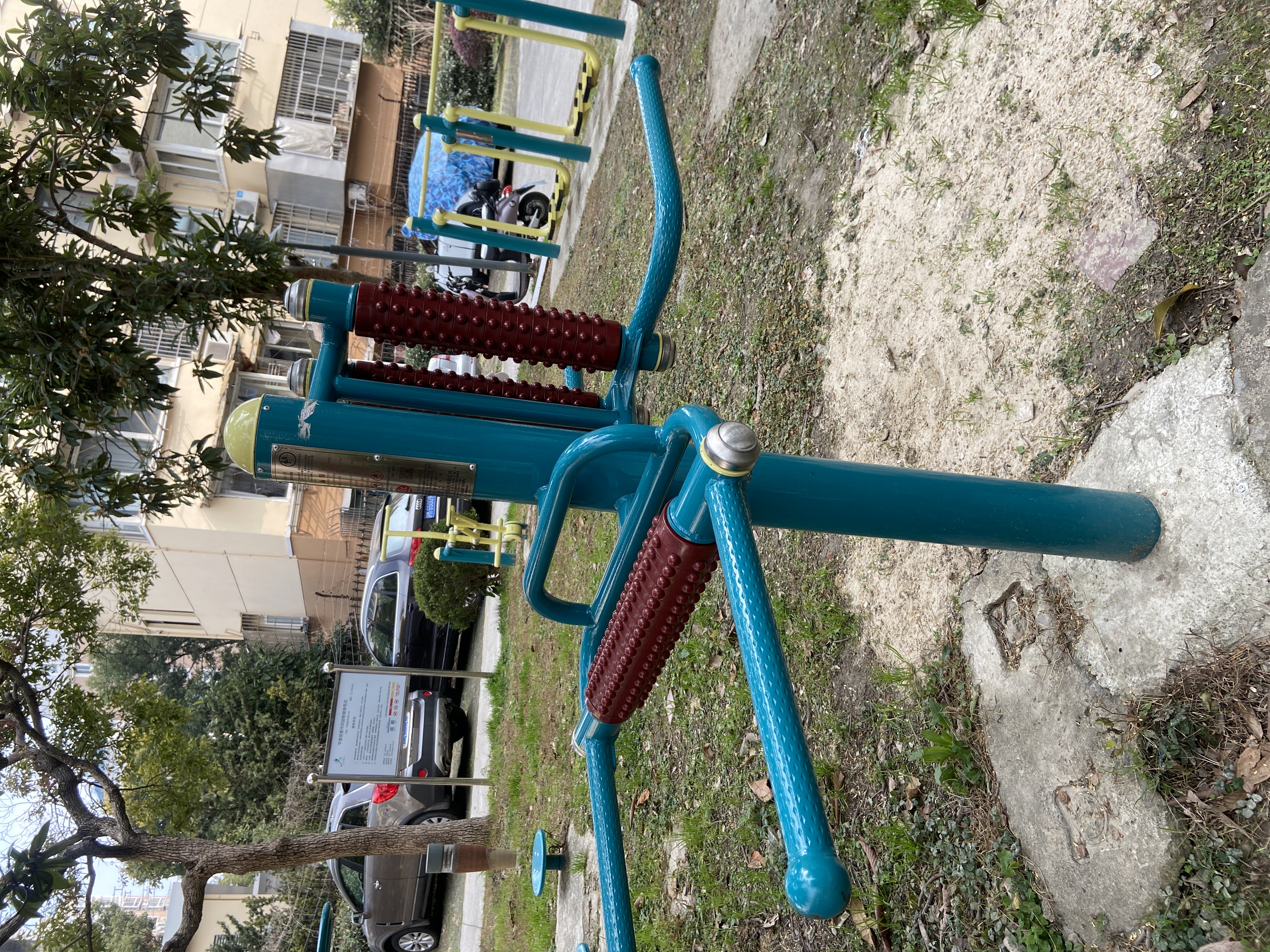 互動(dòng)式腰背按摩器 互動(dòng)式腰背按摩器