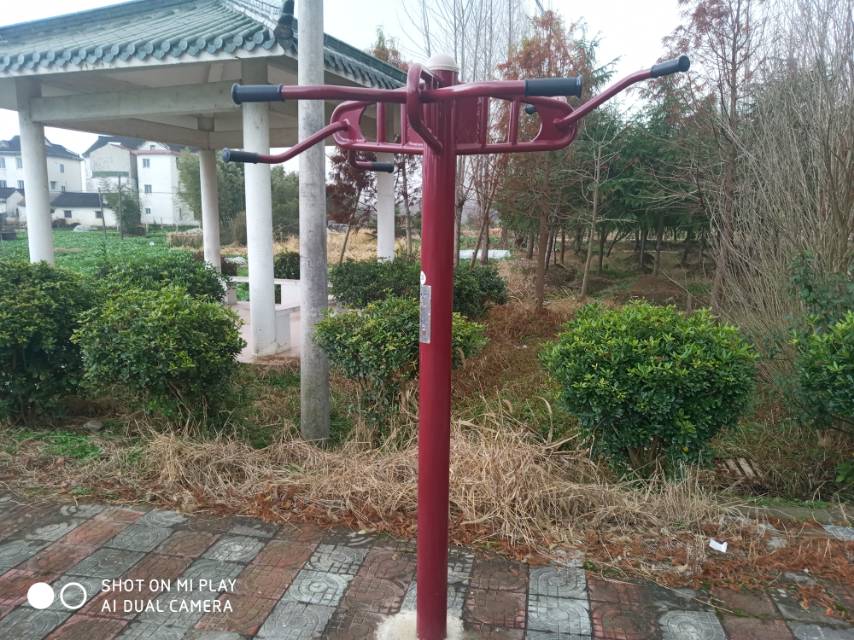 三人引體架 三人引體架