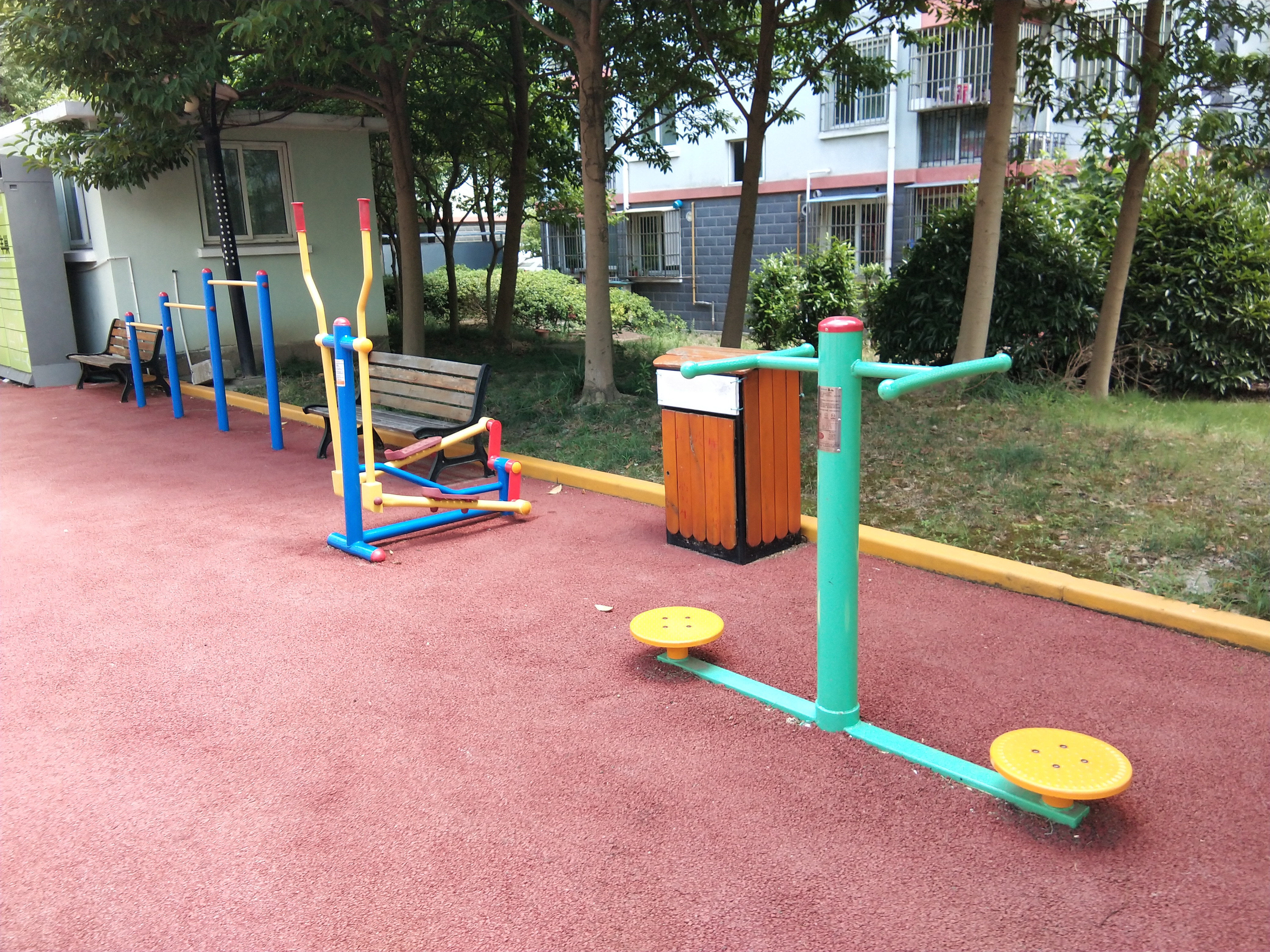 楊家莊四椏車健身點(diǎn)