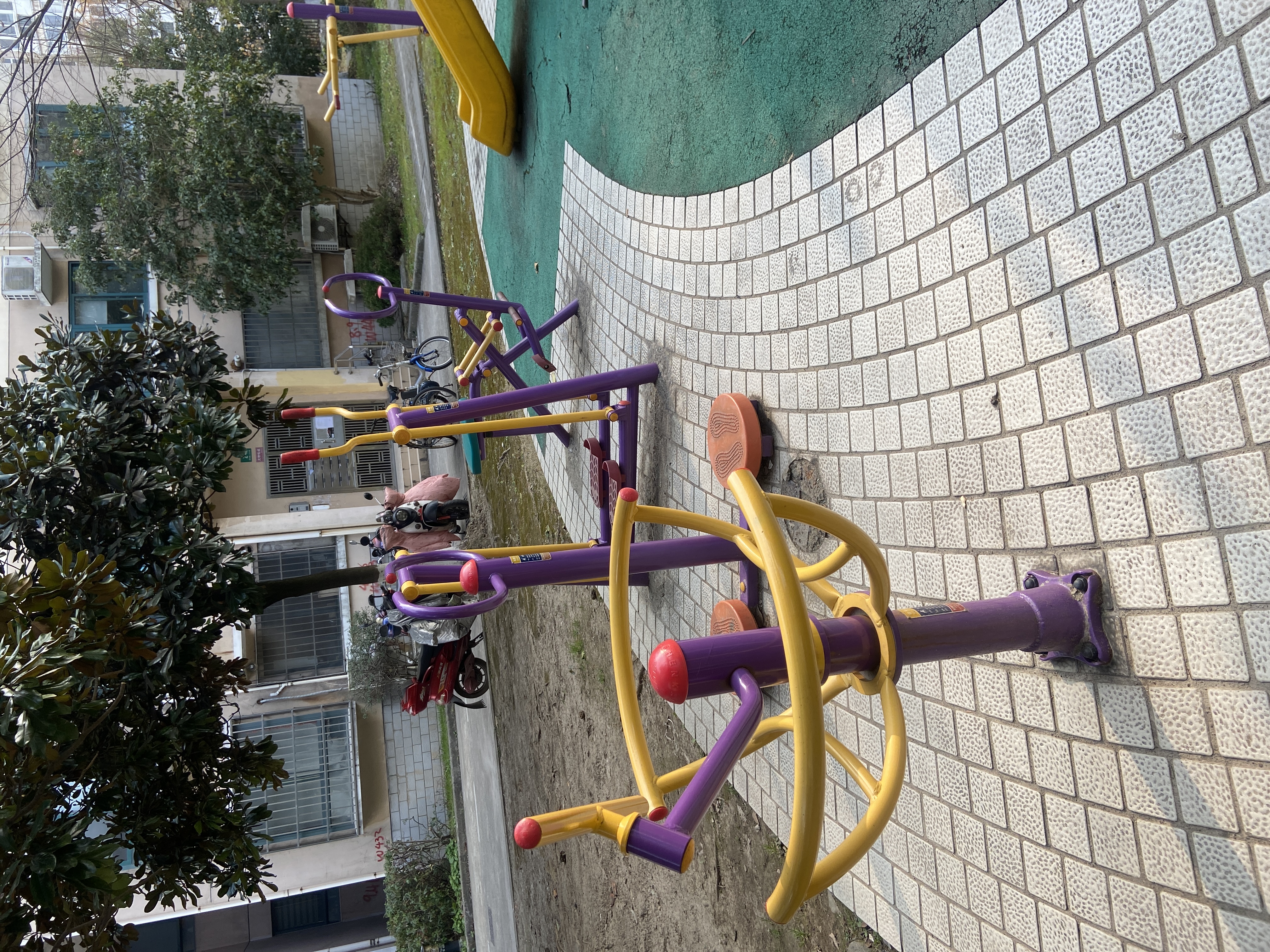 政立路580弄73號健身點(diǎn)