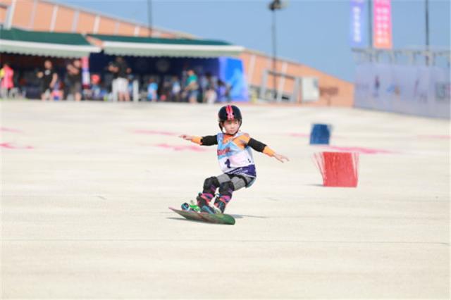 運(yùn)動(dòng)場 運(yùn)動(dòng)場