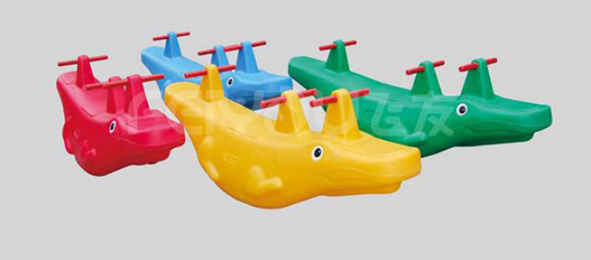 蹺蹺板的材質(zhì)、工藝及安裝方法