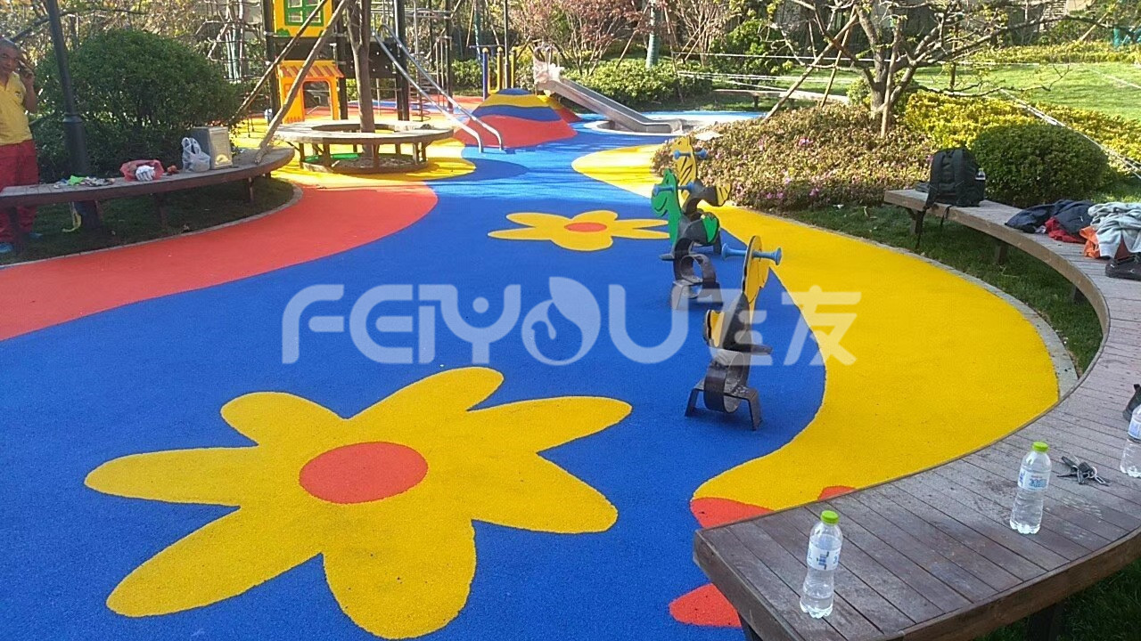 兒童游樂場EPDM顆粒地墊現(xiàn)澆流程 兒童游樂場EPDM顆粒地墊現(xiàn)澆流程